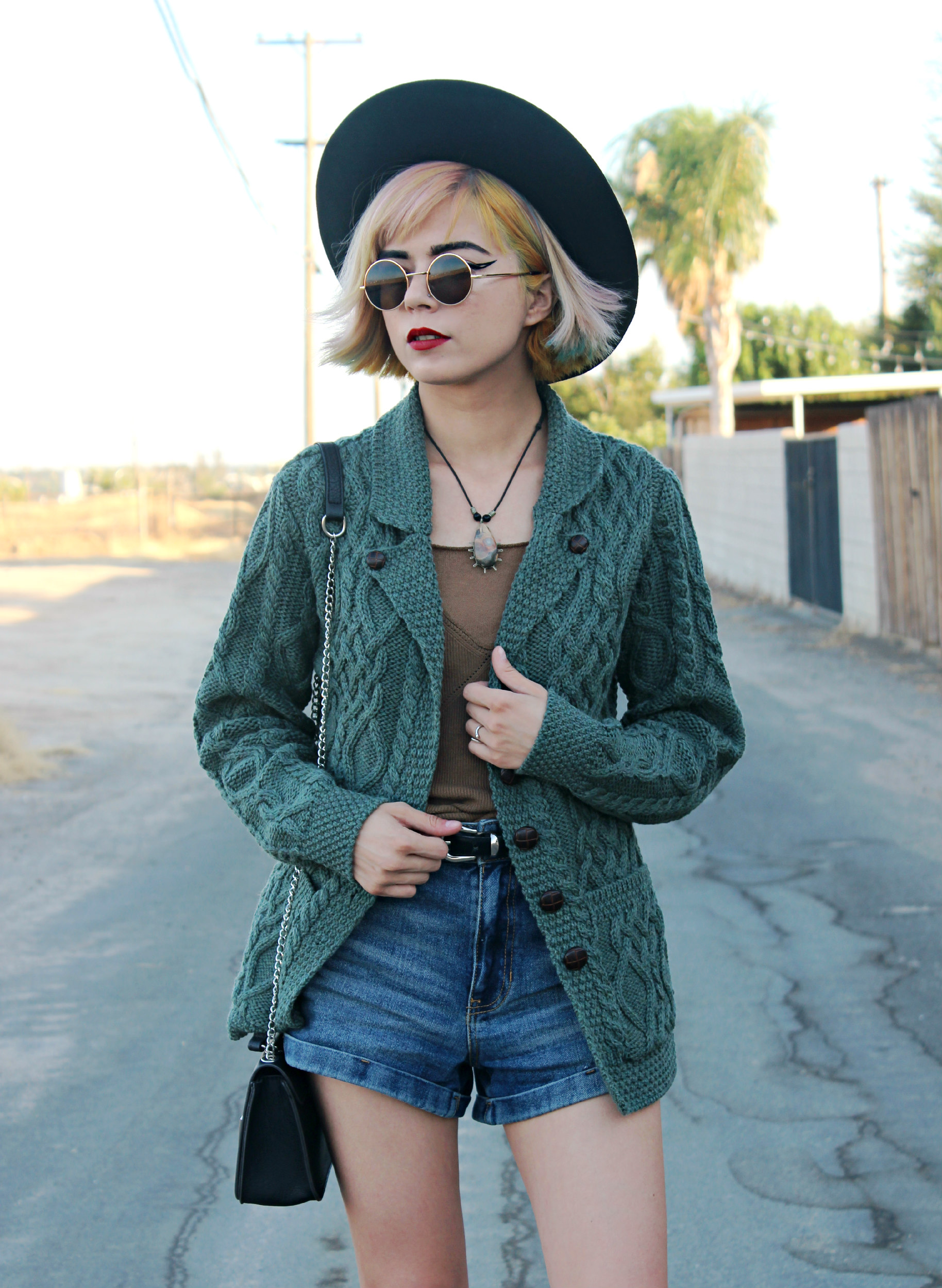 Aran Sweaters: Earthy Grunge Outfit of the Day - STYLE BAUS